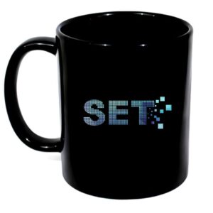 Caneca de cerâmica preta